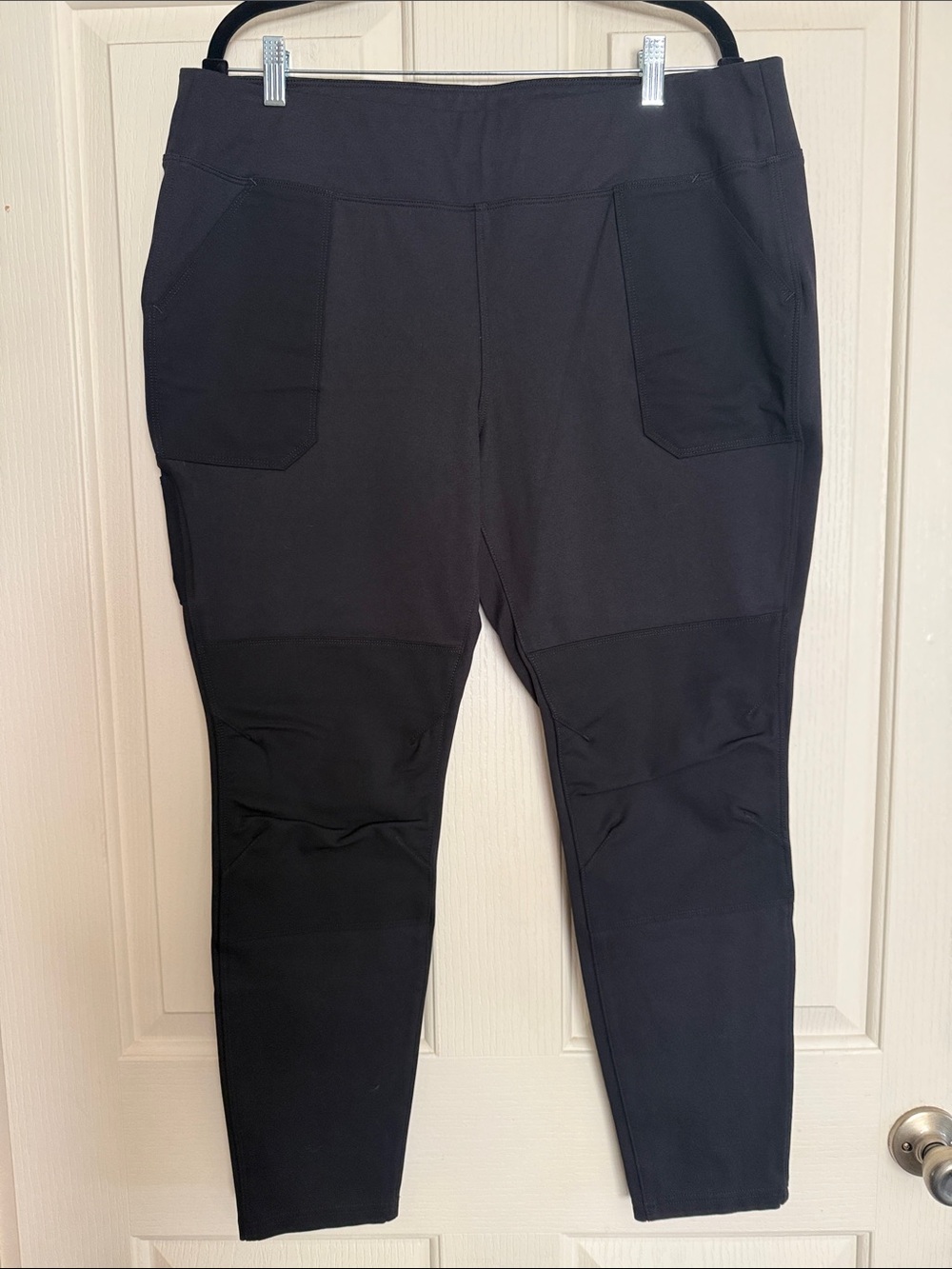 Carhartt Women's Black Cargo Style Leggings - Hiking Pants